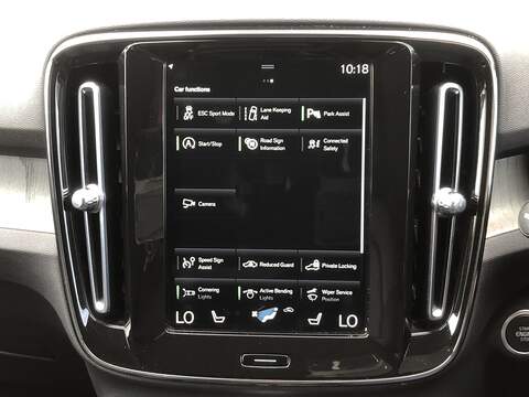 Volvo XC40 B4 MHEV Inscription Pro - U1989