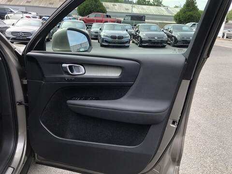 Volvo XC40 B4 MHEV Inscription Pro - U1989