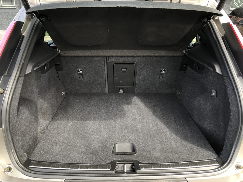 Volvo XC40 B4 MHEV Inscription Pro - U1989
