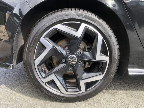 Volkswagen Golf TSI R-Line - U1991