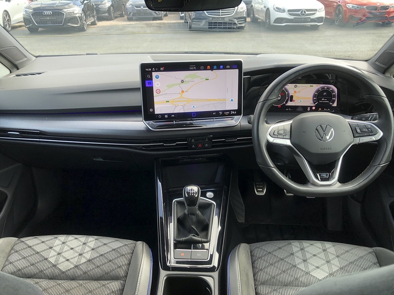Volkswagen Golf TSI R-Line - U1991