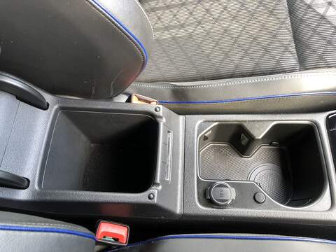 Volkswagen Golf TSI R-Line - U1991