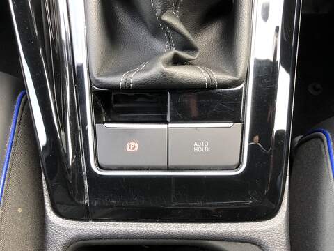 Volkswagen Golf TSI R-Line - U1991