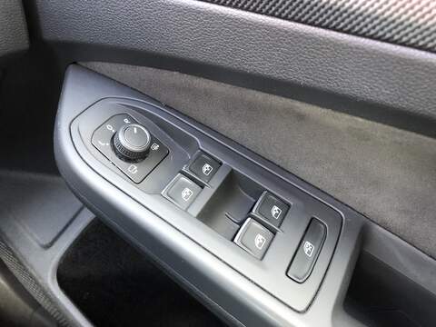Volkswagen Golf TSI R-Line - U1991