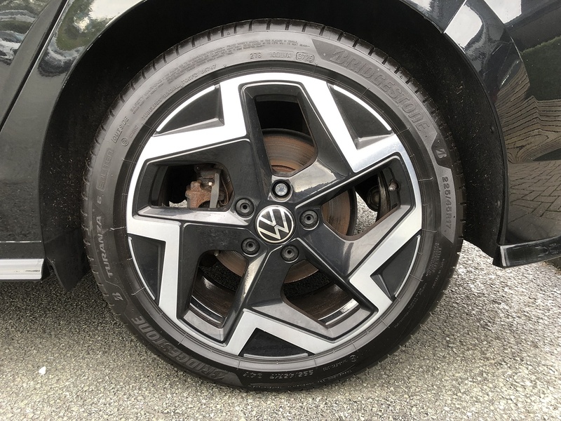 Volkswagen Golf TSI R-Line - U1991