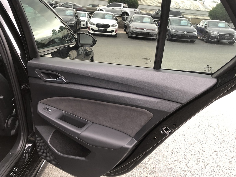 Volkswagen Golf TSI R-Line - U1991