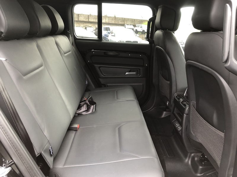 Land Rover Defender 110 D250 MHEV HSE - U1992