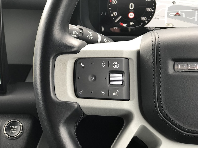 Land Rover Defender 110 D250 MHEV HSE - U1992