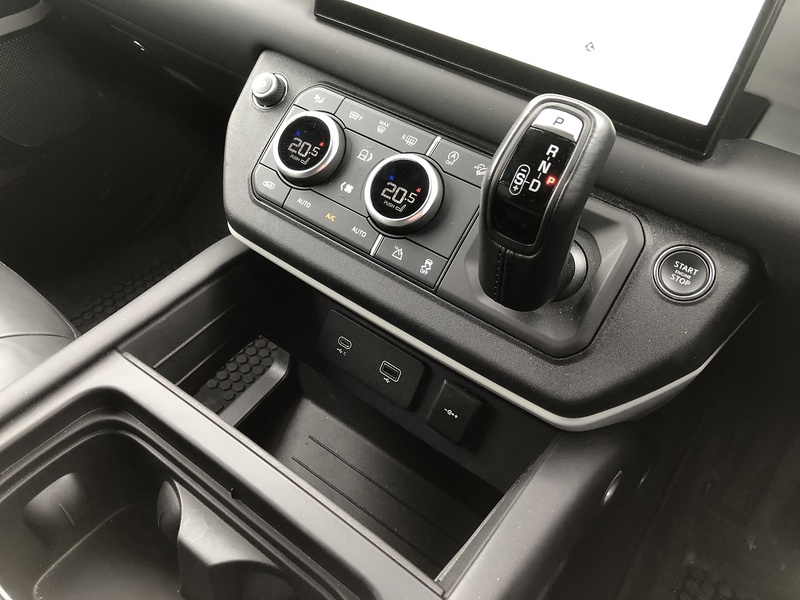 Land Rover Defender 110 D250 MHEV HSE - U1992