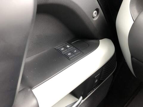 Land Rover Defender 110 D250 MHEV HSE - U1992