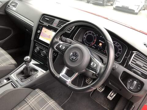 Volkswagen Golf TDI GTD - U1994