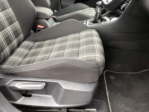 Volkswagen Golf TDI GTD - U1994