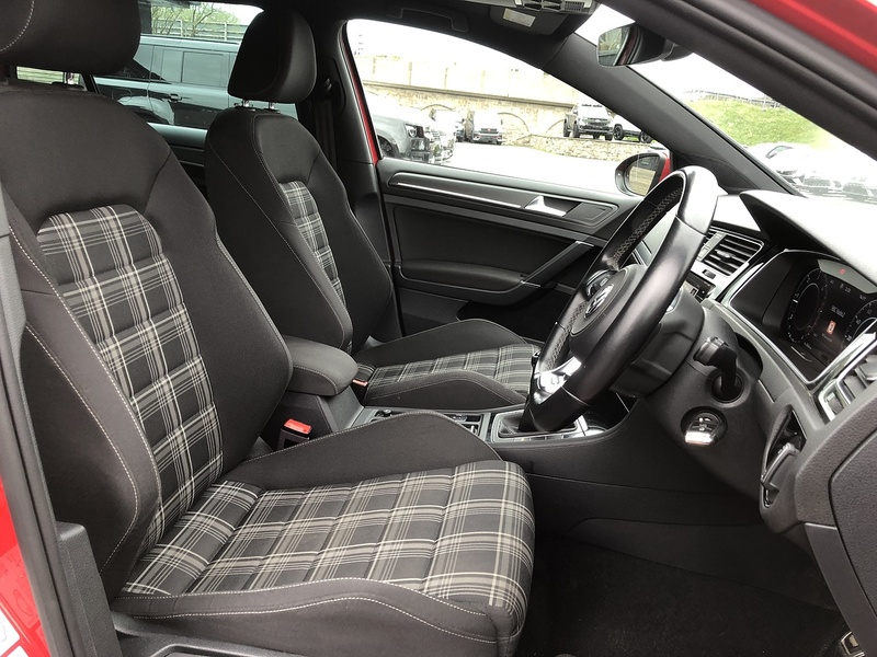 Volkswagen Golf TDI GTD - U1994