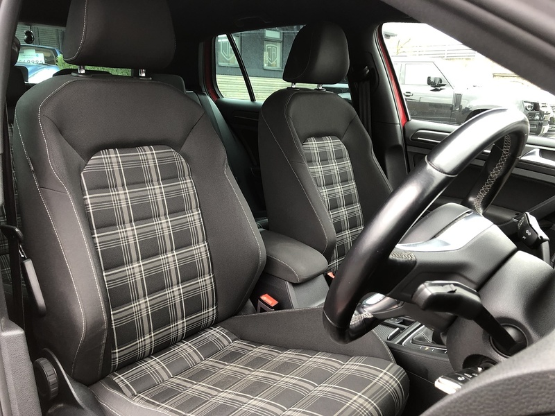 Volkswagen Golf TDI GTD - U1994