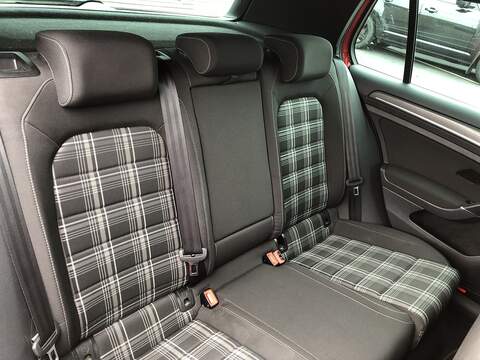 Volkswagen Golf TDI GTD - U1994