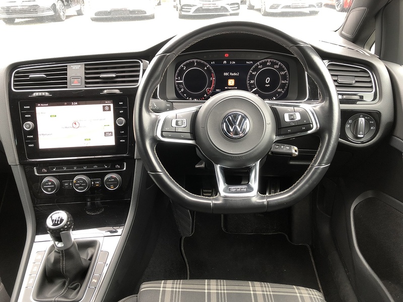 Volkswagen Golf TDI GTD - U1994