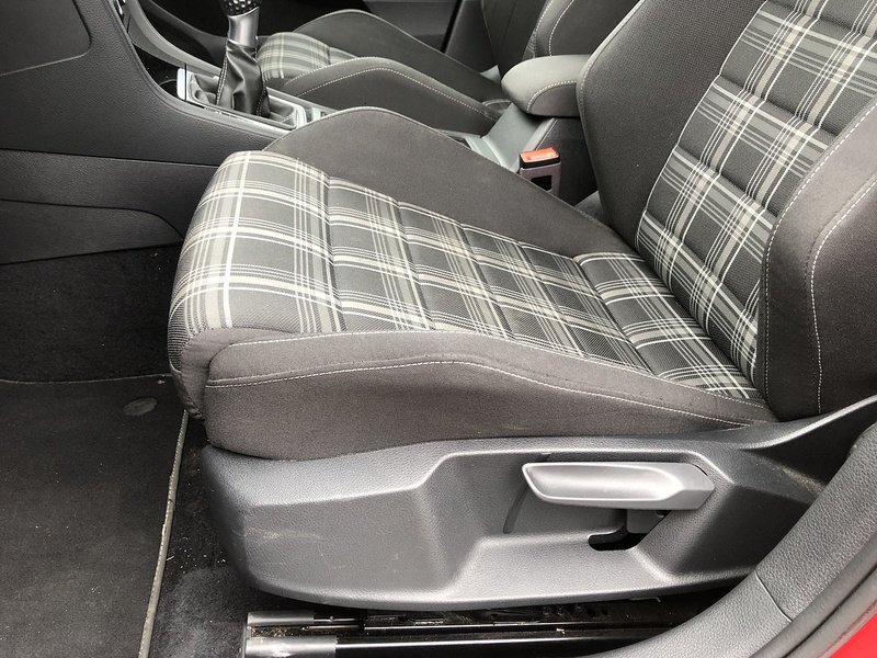 Volkswagen Golf TDI GTD - U1994