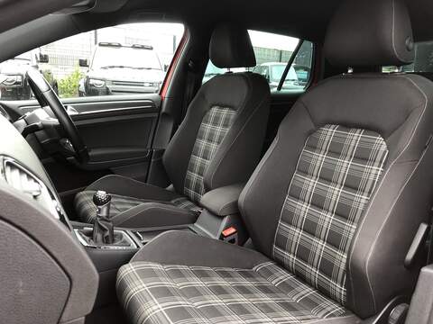 Volkswagen Golf TDI GTD - U1994