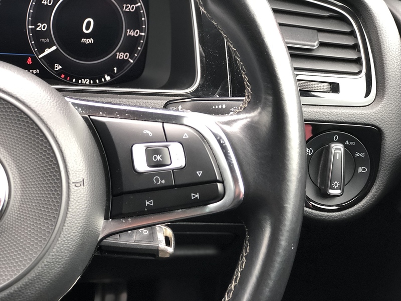 Volkswagen Golf TDI GTD - U1994