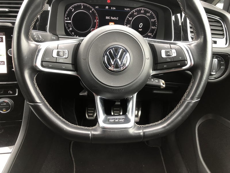 Volkswagen Golf TDI GTD - U1994