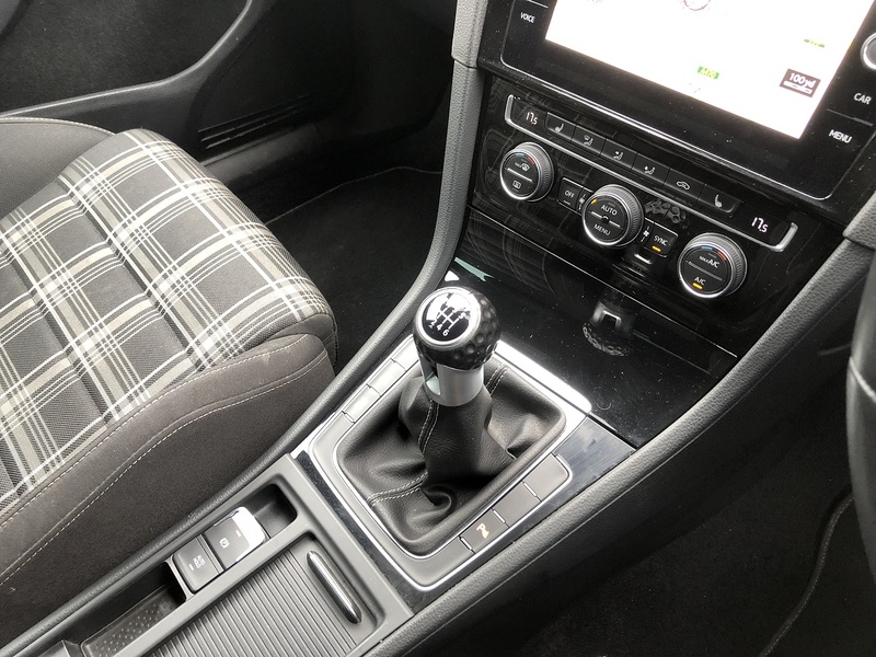Volkswagen Golf TDI GTD - U1994