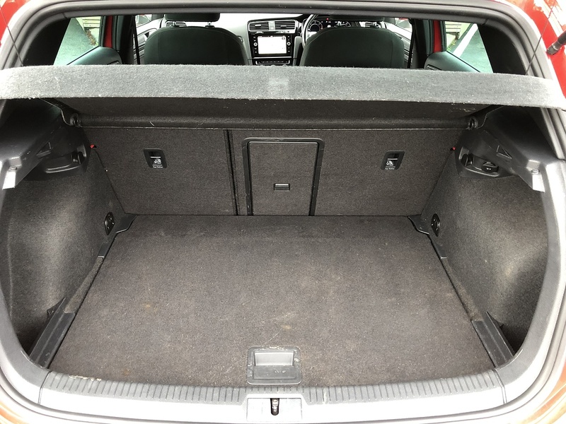 Volkswagen Golf TDI GTD - U1994