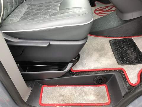 Volkswagen Transporter TDI T28 Highline - U1997