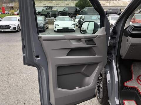 Volkswagen Transporter TDI T28 Highline - U1997