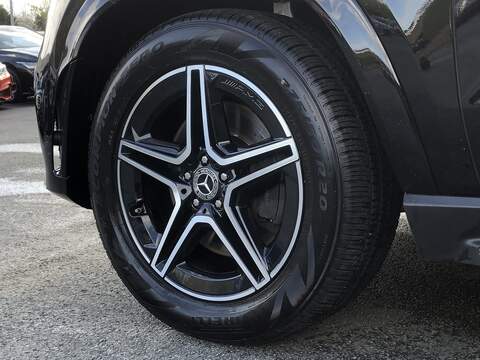 Mercedes-Benz GLE GLE300d AMG Line - U2000