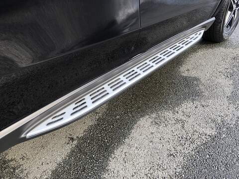 Mercedes-Benz GLE GLE300d AMG Line - U2000