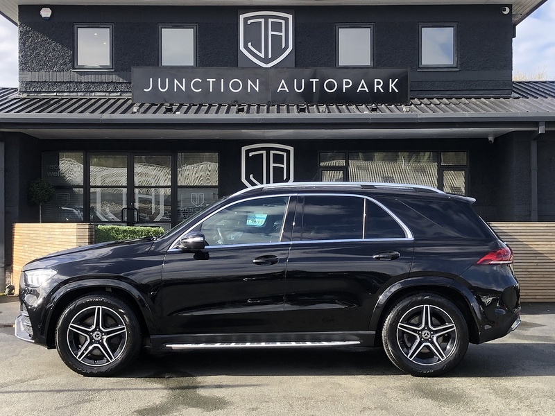 Mercedes-Benz GLE GLE300d AMG Line - U2000