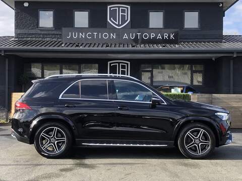 Mercedes-Benz GLE GLE300d AMG Line - U2000