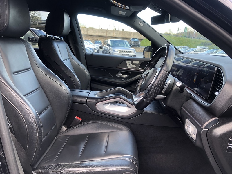 Mercedes-Benz GLE GLE300d AMG Line - U2000