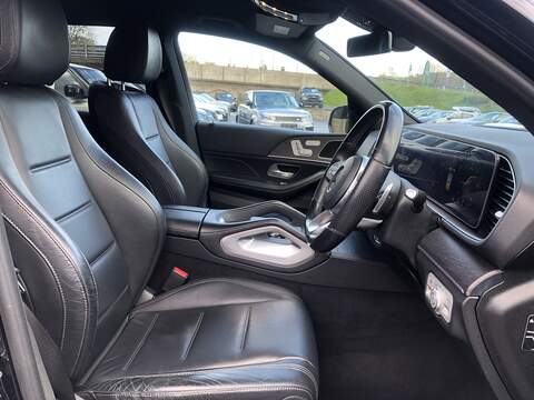 Mercedes-Benz GLE GLE300d AMG Line - U2000