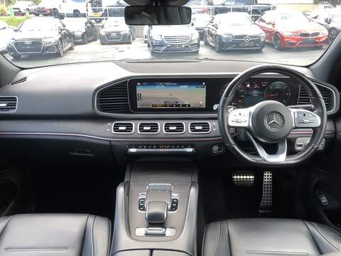 Mercedes-Benz GLE GLE300d AMG Line - U2000
