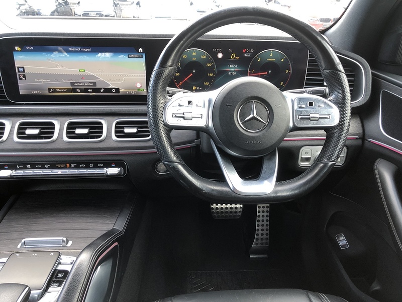Mercedes-Benz GLE GLE300d AMG Line - U2000