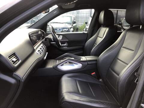 Mercedes-Benz GLE GLE300d AMG Line - U2000