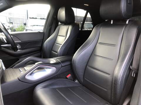 Mercedes-Benz GLE GLE300d AMG Line - U2000
