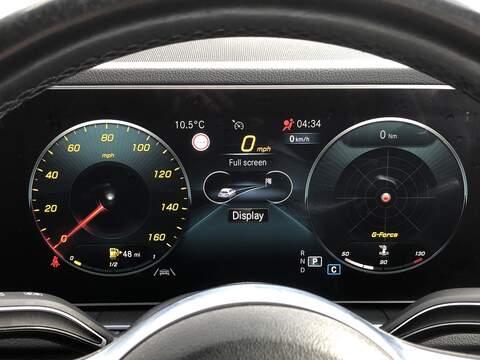 Mercedes-Benz GLE GLE300d AMG Line - U2000
