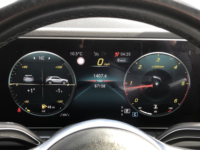 Mercedes-Benz GLE GLE300d AMG Line - U2000