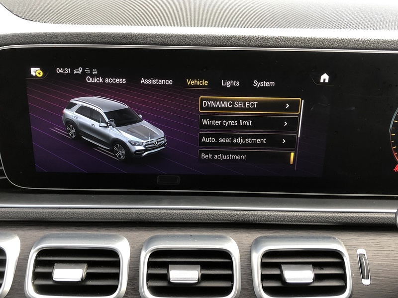 Mercedes-Benz GLE GLE300d AMG Line - U2000