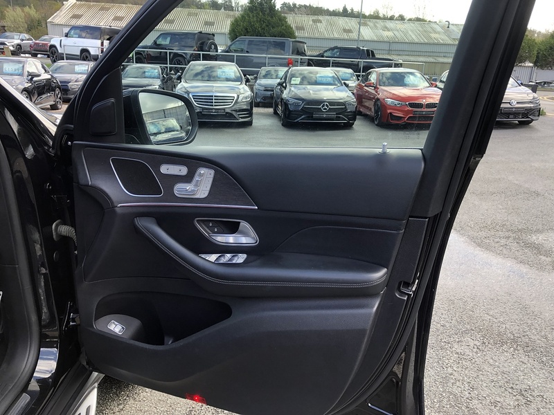 Mercedes-Benz GLE GLE300d AMG Line - U2000