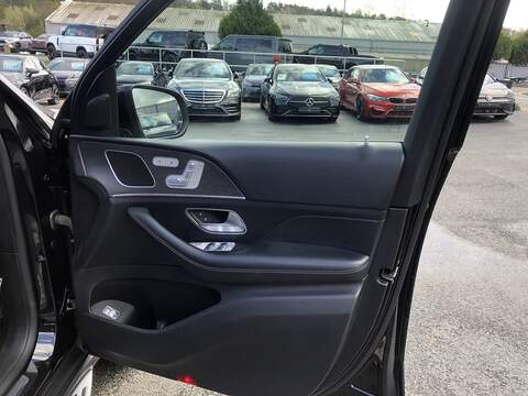 Mercedes-Benz GLE GLE300d AMG Line - U2000