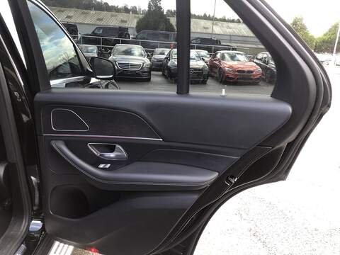 Mercedes-Benz GLE GLE300d AMG Line - U2000