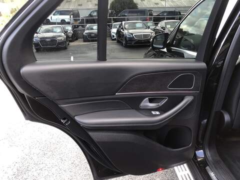 Mercedes-Benz GLE GLE300d AMG Line - U2000