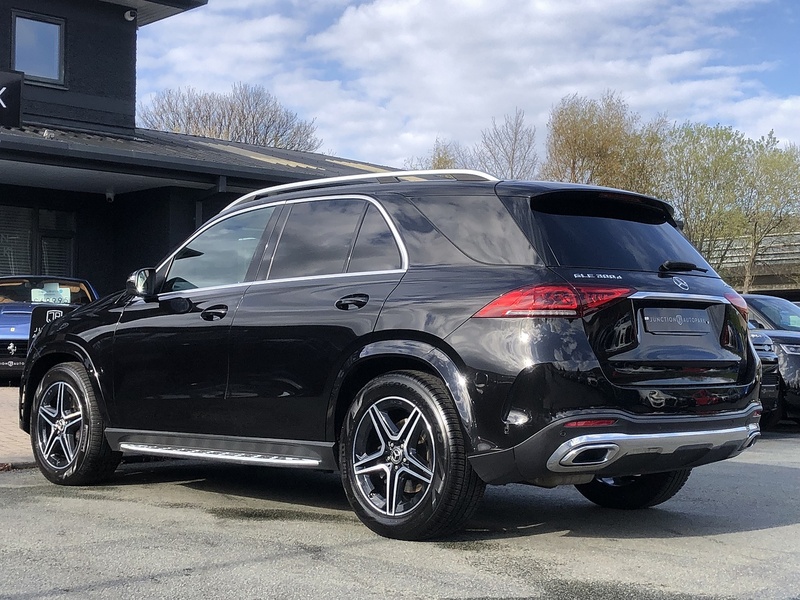 Mercedes-Benz GLE GLE300d AMG Line - U2000