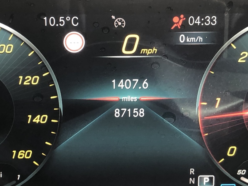 Mercedes-Benz GLE GLE300d AMG Line - U2000