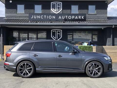 Audi Q7 TDI V6 Black Edition - U2001