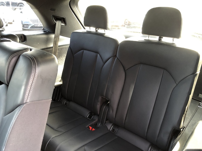 Audi Q7 TDI V6 Black Edition - U2001