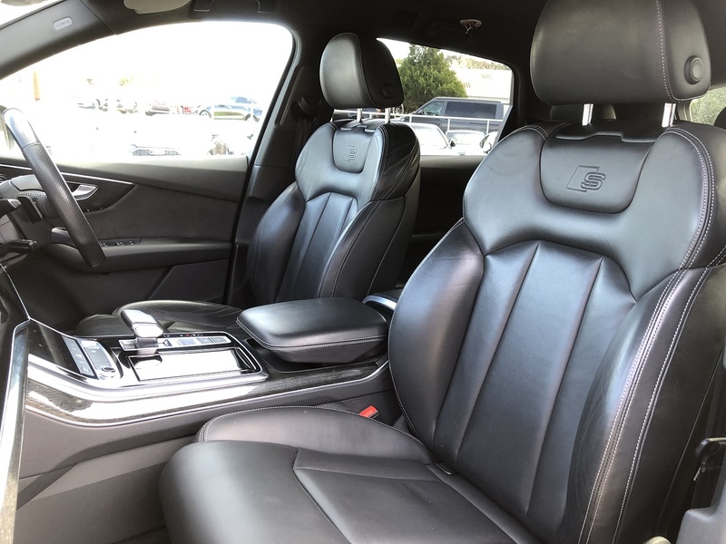 Audi Q7 TDI V6 Black Edition - U2001